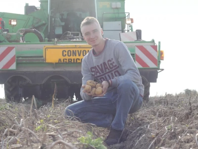 Czy ziemniaki można uprawiać bez orki? Marcin Gryn skonstruował sprzęt i opracował swoją technologię