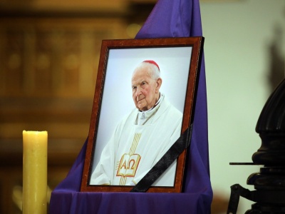 Olsztyn. Biskup Julian Wojtkowski spoczął w konkatedrze św. Jakuba. 