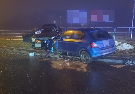 Groźny wypadek na rondzie Kuronia w Rzeszowie. Cztery osoby w szpitalu