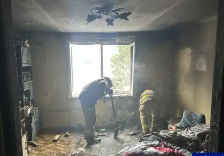 Pijana 58-latka wyjęła żar z pieca i rzuciła na dywan. „Chciała spalić partnera?”