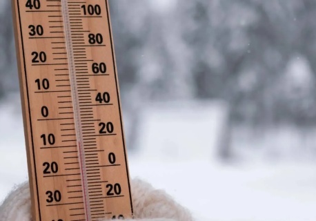 Gołoledź i siarczysty mróz nad Polską. Kolejne alerty IMGW