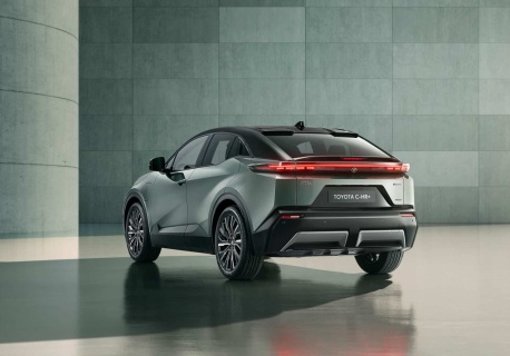 Toyota C-HR+ z elektrycznym napędem i sporymi rabatami na start