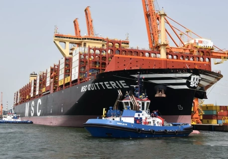 Kolejne umowy na usługi transportu ładunków drogą morską