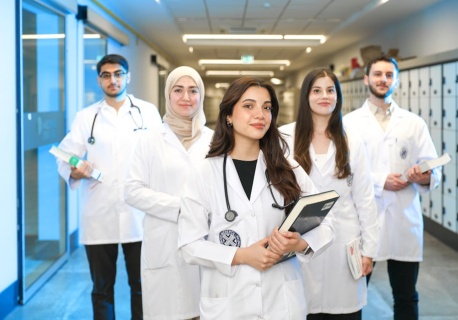 MZ ogłosiło duże zmiany w kształceniu lekarzy, pielęgniarek i położnych. Jaki jest kierunek reform?