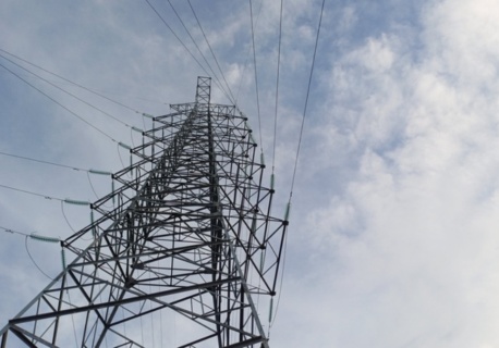 Historyczna zmiana w energetyce. Słońce i wiatr to podstawa