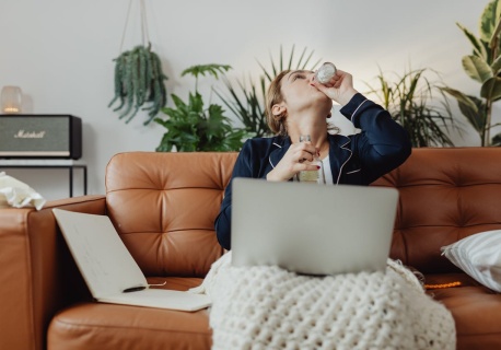 Dekady picia zmieniają ekspresję genów w kluczowych obszarach mózgu – nowe badania