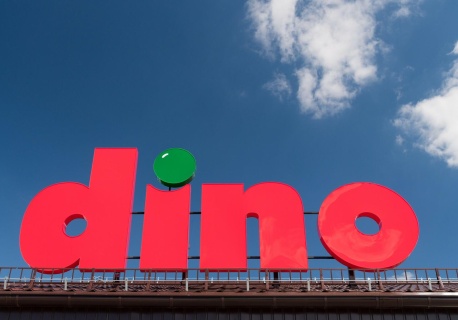 Dino rozpoczyna rozmowy z pracownikami