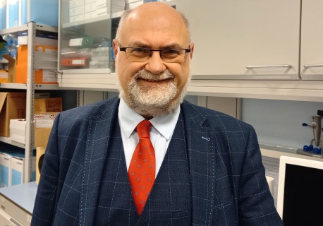 Gdański naukowiec dołączy do Europejskiej Akademii Mikrobiologii