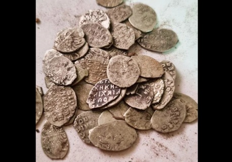 Dziesiątki tysięcy monet z XVII wieku były ukryte na terenie Moskwy. Odkrycie stulecia w stolicy Rosji
