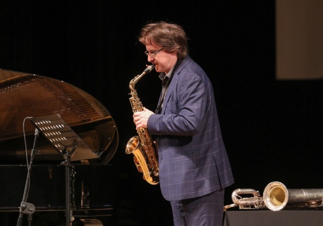 Trzy saksofony na koncertach umuzykalniających