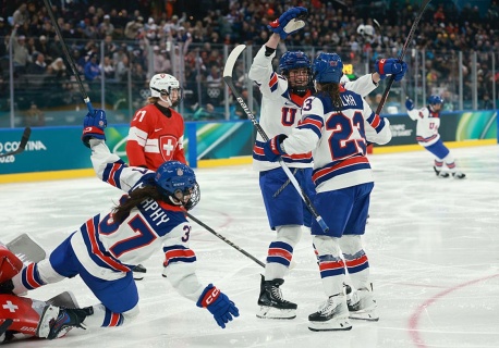 Amerykanki na piątkę. Przed nimi klasyk