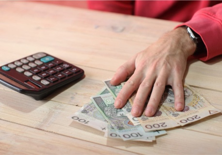 Utrata 800 plus jest możliwa. W takich sytuacjach wygasa prawo do świadczenia