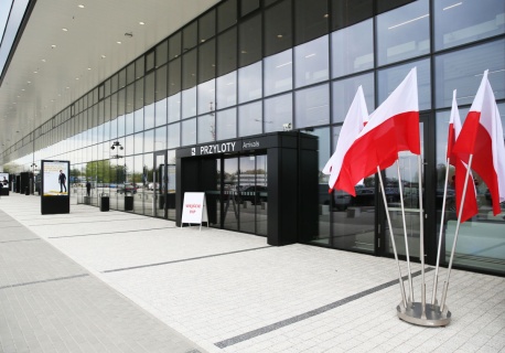 Koniec „lotniska widmo”? Nowa strategia dla Radomia