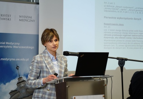 Nie ma jednego urzędu, który mógłby zająć się sprawą deepfake'ów