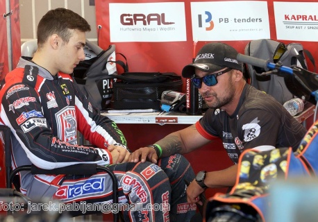 Żużel. Szostak zaskoczy wszystkich? Duże zakupy, tak przygotowany nie był jeszcze nigdy!