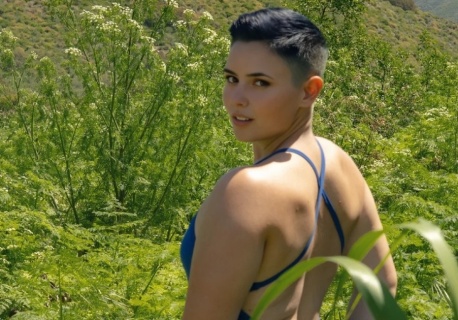 W mormońskiej rodzinie 20 godzin tygodniowo spędzała w kościele. Dziś zarabia krocie w branży dla dorosłych