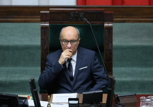 Morawiecki grzmiał o „moskiewskich powiązaniach” Czarzastego. Takiej riposty się nie spodziewał