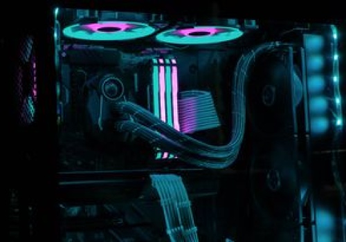 Szef Lenovo zachęca do ruszenia na zakupy. Komputery tanie nie są, ale mają być jeszcze droższe