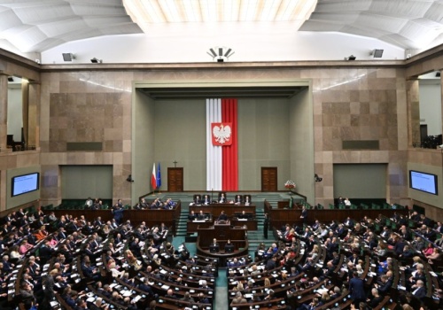 Karta Rodziny Mundurowej dla kolejnych służb? W Sejmie ruszają prace nad ustawą