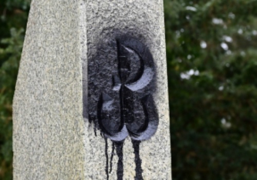 IPN zawiadomił prokuraturę o zdewastowaniu pomnika Armii Krajowej w Szczecinie