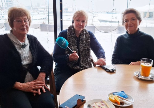 Wnuczki sławnych budowniczych Gdyni składają życzenia z okazji 100-lecia miasta