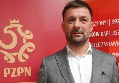 Dariusz Pietrasiak z licencją UEFA pro