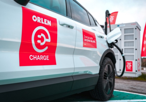 Polska elektryfikuje się szybciej niż Europa. 2025 rok zmienił wszystko