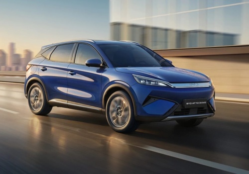 BYD Atto 3 Evo zaskakuje technologią. To jak Lancer Evo w stosunku do Lancera – wszystko lepsze
