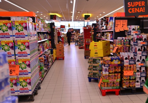 Znikają z półek w Biedronce. Wszystko przez restrykcyjny limit