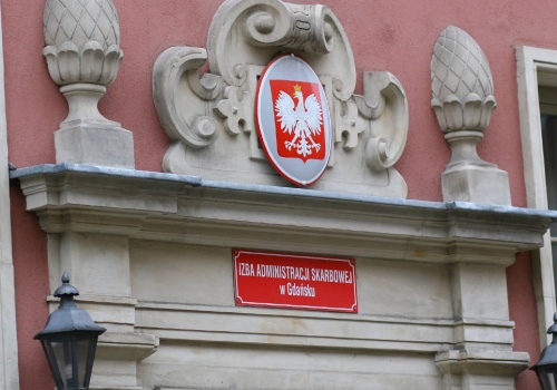 Nawet banki pytają o KSeF. Co mamy zrobić z taką fakturą?