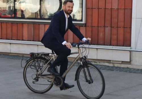 Przejażdżka rowerowa z prezydentem Krakowa za ponad 6 tys. złotych