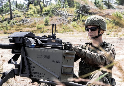 Brak oferentów: zakup części do granatników maszynowych AGL K4 unieważniony po raz drugi