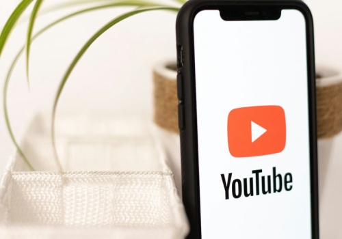 YouTube ma to, czego Netflix potrzebuje. Nic dziwnego, że tak zmuszają do płacenia