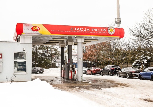 UOKiK skontrolował stacje paliw. Trzy 