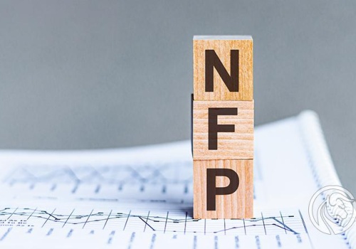 Dane z raportu NFP zaskakują, ale rewizje benchmarkowe burzą dotychczasowy obraz