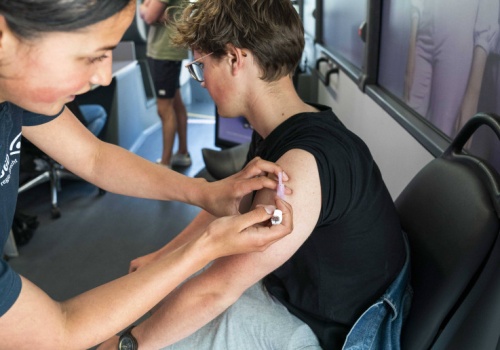 Obowiązkowe szczepienia przeciwko HPV rozwiążą problem. 