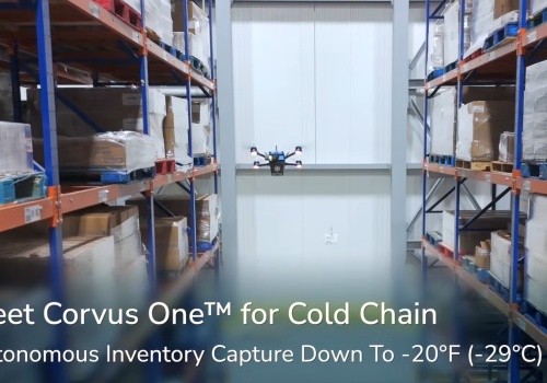 Autonomiczne drony przejmują inwentaryzację w przemysłowych zamrażarkach