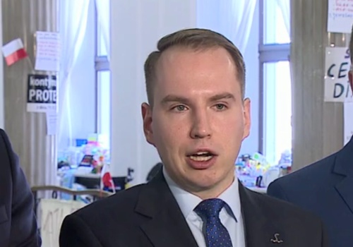 Lubelska prokuratura postawiła zarzuty zastępcy szefa Kancelarii Prezydenta RP. Chodzi o podrobione podpisy