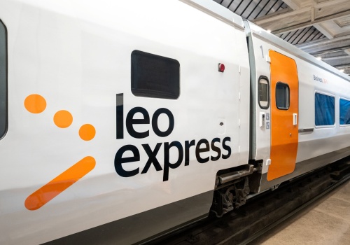 Leo Express pokazał nowe pociągi od Talgo. Koniec z czarną kolorystyką