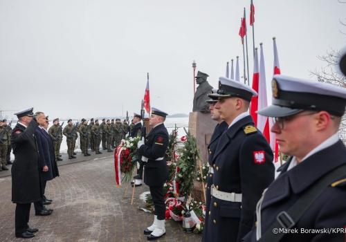 Puck. Obchody 106. rocznicy Zaślubin Polski z Morzem