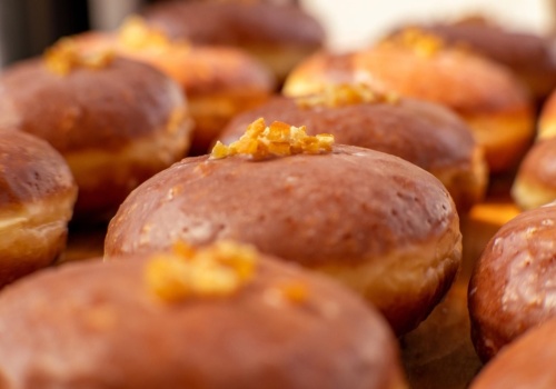 Pączki 2026: Gdzie najtaniej?