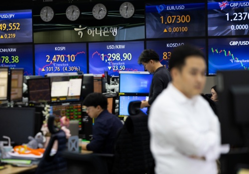 Pieniądze zmieniają kierunek. Rynki wschodzące wygrywają z Ameryką