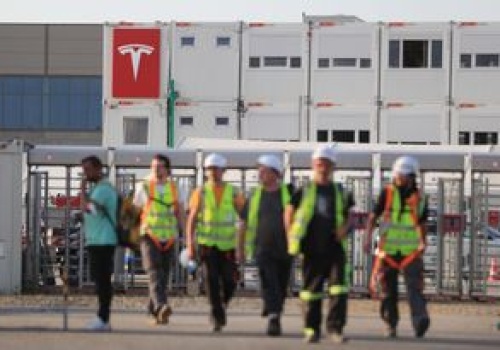 Wrze między Teslą a niemieckimi związkami. Jest zawiadomienie o popełnieniu przestępstwa