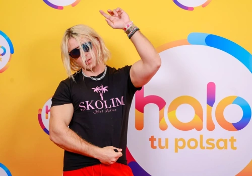 Skolim ma własne pączki „Skolimki”! Rozdaje je na swojej stacji