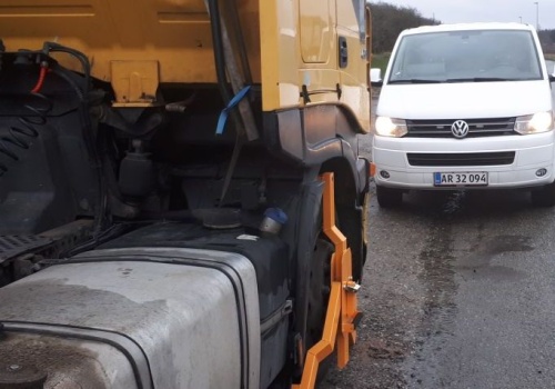 Opłaty drogowe w Danii: kary mają być niższe, ale za to z blokadami na koła