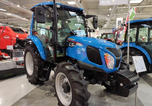 LS MT5.73 – ciekawy i sensownie wyceniony kompaktowy ciągnik