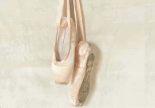 Odebrane marzenie olimpijskie. Wojna, ciało i dorastanie w cieniu Auschwitz