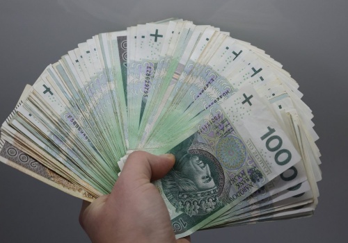 Oszustwo inwestycyjne we Włodawie. 68-latka straciła blisko 158 tysięcy złotych