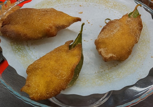 Karnawałowe Uszy i Faworki w Liściach. Tak świętuje Hiszpania