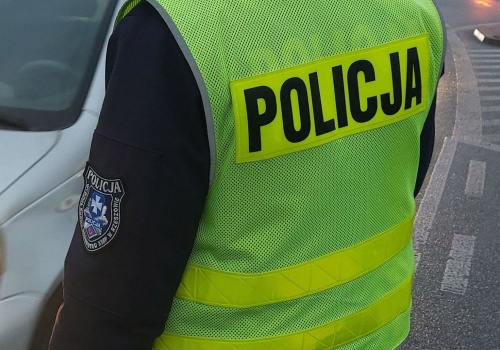 Kierowca tira nie zatrzymał się do kontroli drogowej na Warszawskiej. Policja ruszyła w pościg!